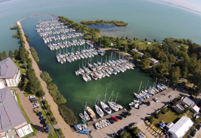 Balatonszemes kikötő